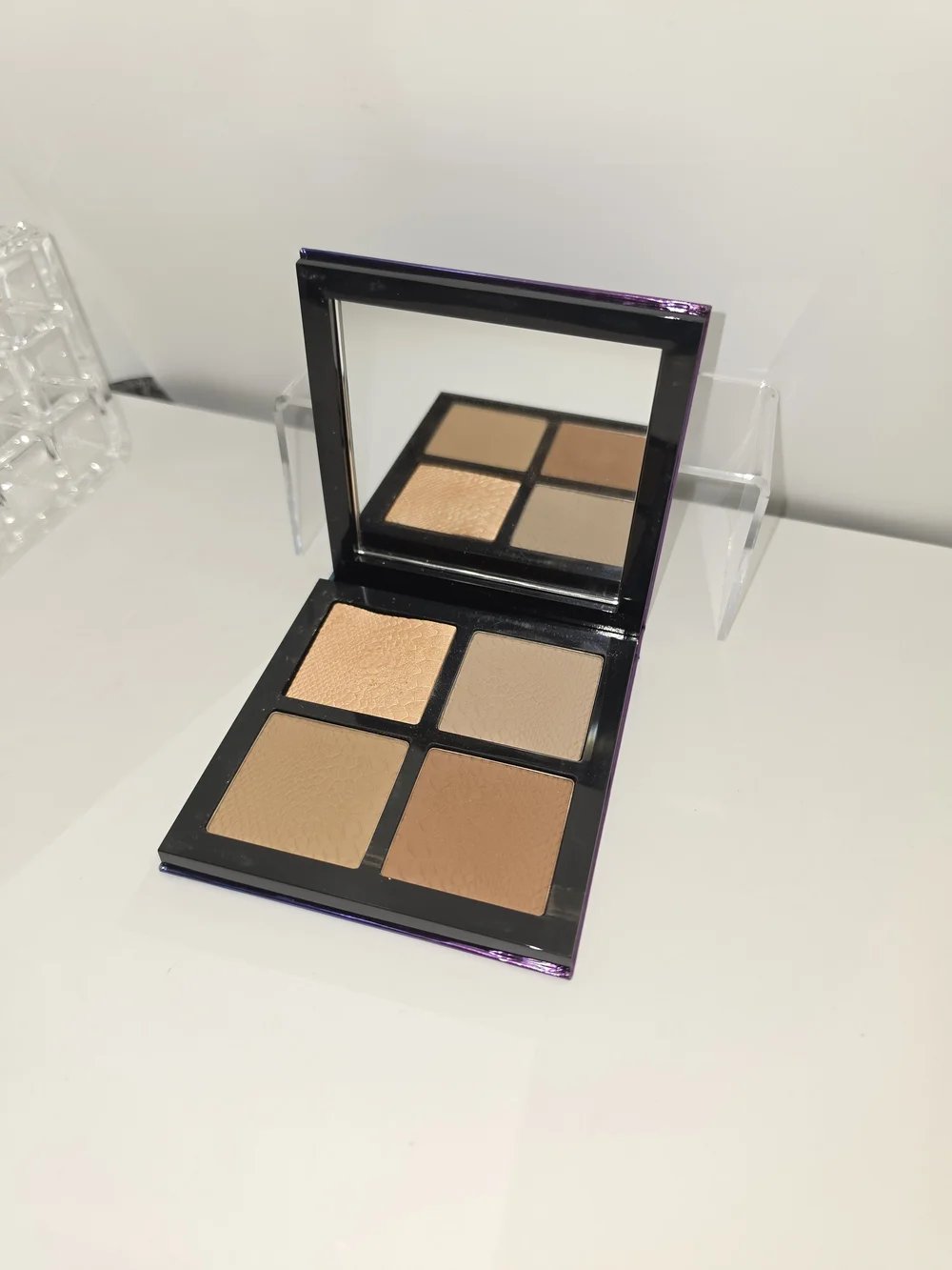 LIMITED EDITION MAC LUXE LUCK PALETTE - **RARE!!**